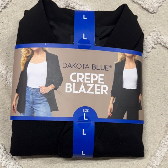 Dakota Blue Jackets & Blazers - Dakota Blie Black Crepe Blazer size L for work or leisure